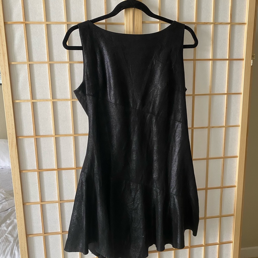 Formula Joven Black short Dress.